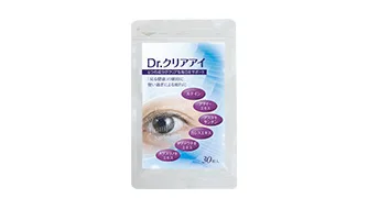 白い背景に目の写真と紫色の成分表示を配した「Dr.クリアアイ」の銀色パウチが置かれています。